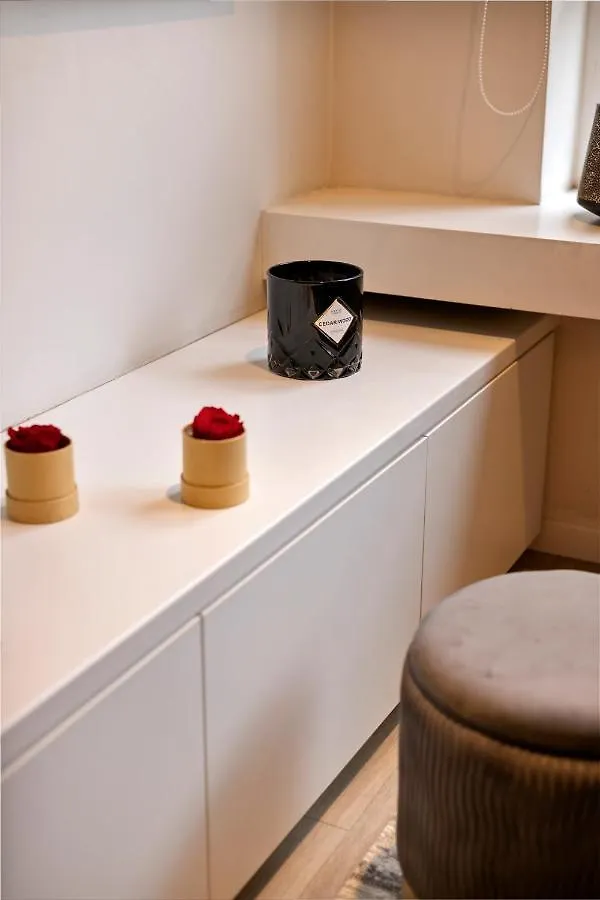 Top Located Cozy Apartments Next To Kmska Antuérpia 0*,